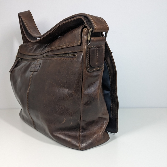 Gianni Conti Leather Messenger Bag - Picture 2 of 15